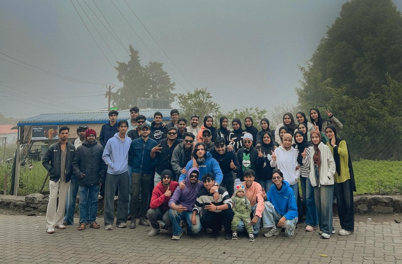Students on an outdoor field visit